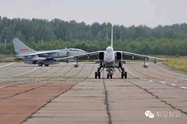 2 chiếc tiêm kích bom Trung Quốc mang sang Nga thi đấu
