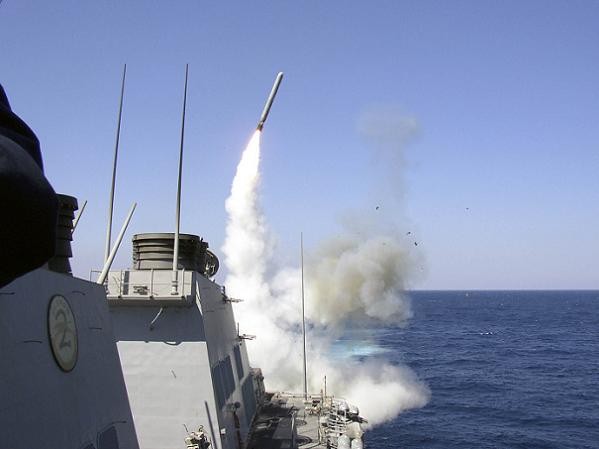 Mỹ có thể tấn công Syria bằng tên lửa Tomahawk từ tàu chiến Aegis? ảnh 1