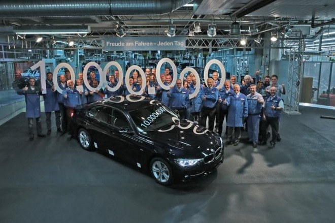 BMW 3-Series sedan cán mốc 10 triệu chiếc ảnh 1