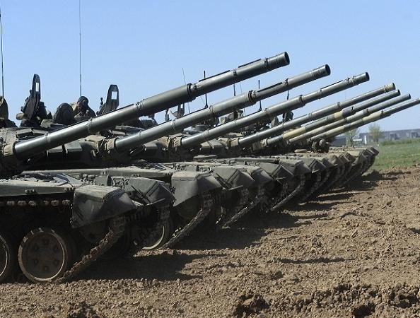 Quân khu phương Đông của Nga tiếp nhận hơn 30 xe tăng chiến đấu chủ lực ảnh 1