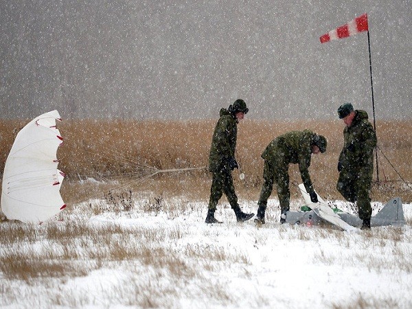 Quân khu phương Đông của Nga tiếp nhận 5 UAV công nghệ cao Orlan-10 ảnh 1