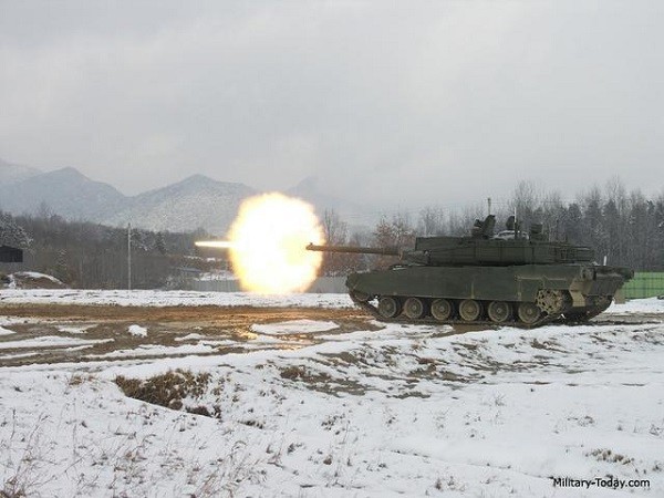 Hàn Quốc tăng cường hàng trăm xe tăng để đối phó với Triều Tiên ảnh 1