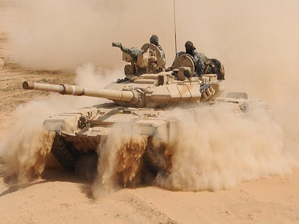 Ấn Độ chuẩn bị phê chuẩn hợp đồng mua 460 xe tăng T-90 của Nga ảnh 1