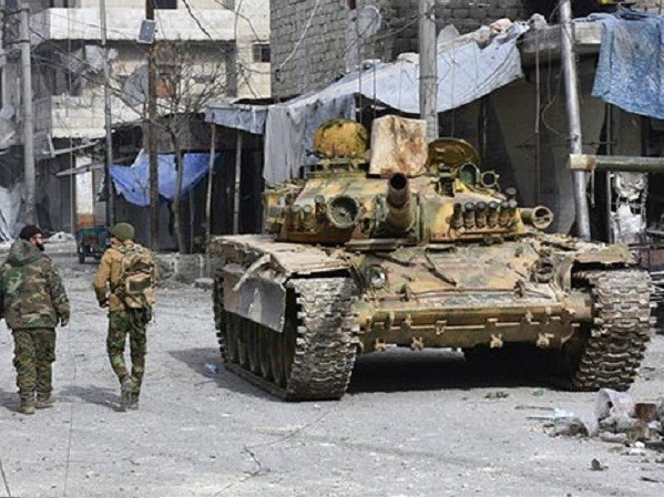 Quân đội Syria chỉ còn cách thị trấn Al-Bab 2km ảnh 1