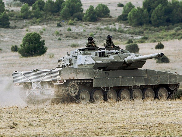 Tây Ban Nha xác nhận kế hoạch gửi xe tăng và binh sĩ tới Latvia ảnh 1