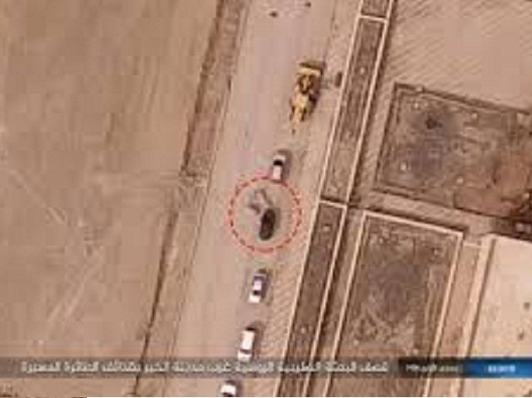 Máy bay không người lái của IS tấn công đoàn xe Nga ở Deir Ezzor ảnh 1