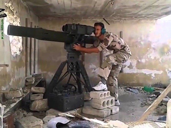 Phiến quân tấn công Syria bằng tên lửa chống tăng của Mỹ ở Aleppo ảnh 1