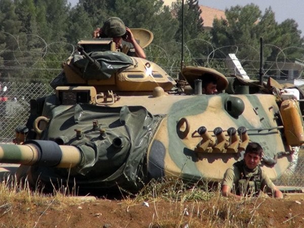 Quân đội Thổ Nhĩ Kỳ rầm rập tiến vào khu vực phía bắc Syria ảnh 1