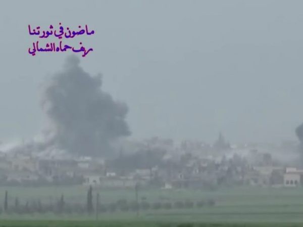 Không quân Nga dội bom dồn dập đáp trả phiến quân tấn công quân đội Syria ảnh 1