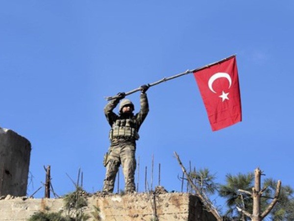 Ankara: Không rút khỏi Manbij, YPG sẽ phải hứng chịu các cuộc tấn công không thương tiếc ảnh 1