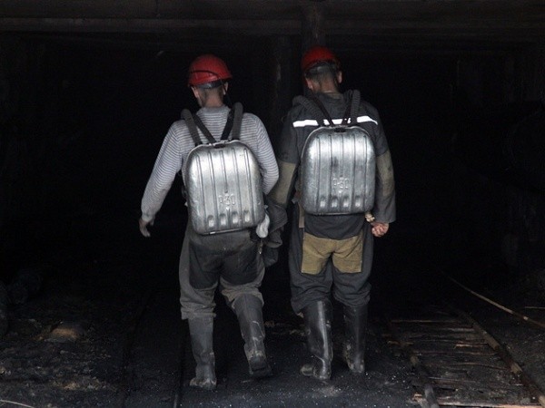 Sập hầm mỏ ở Lugansk: 2 người chết, 15 người mất tích ảnh 1