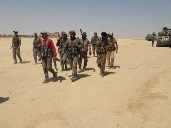 SAA tiêu diệt nhiều tay súng IS trong trận chiến khốc liệt gần Al-Sukhnah ảnh 1