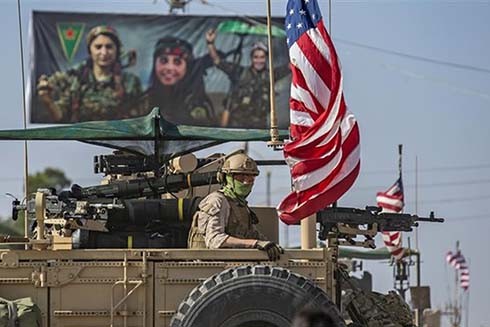 Xe quân sự Mỹ tuần ra tại thị trấn miền Đông Bắc Syria Qahtaniyah, giáp giới Thổ Nhĩ Kỳ