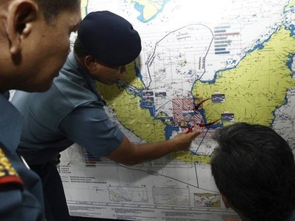 Mở rộng tìm kiếm chiếc máy bay mất tích QZ8501 ảnh 1