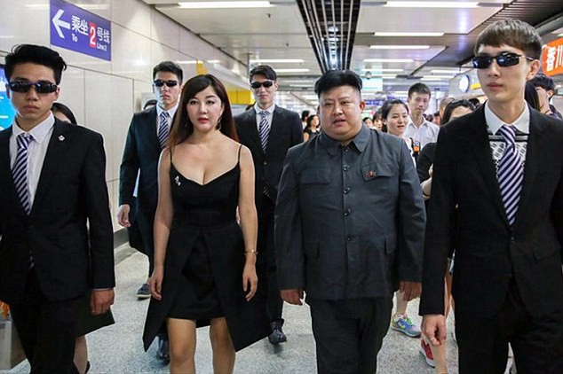 Ngỡ ngàng trước "bản sao" của nhà lạnh đạo Triều Tiên Kim Jong-un ảnh 2