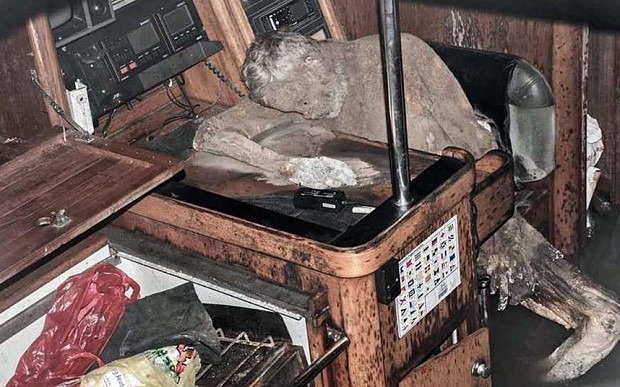 Bí ẩn "xác ướp ngủ gục" trên con tàu ma vật vờ ở biển Philippines ảnh 1