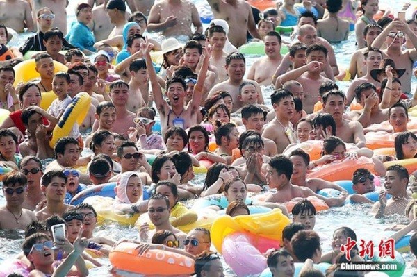 Ngạt thở với những "hồ bơi bánh bao" ở Trung Quốc ảnh 9