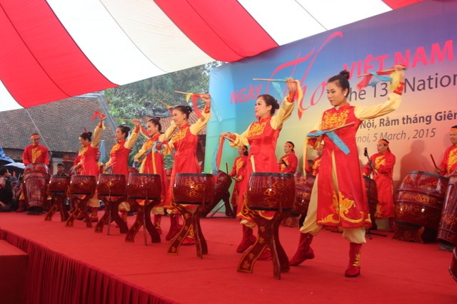 Hơn 150 tác giả tham dự Ngày thơ Việt Nam 2015 ảnh 4