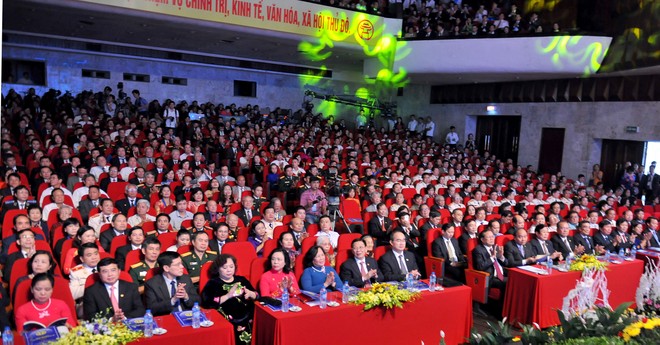 Tưng bừng Đại hội Thi đua yêu nước Thành phố Hà Nội 2010-2015 ảnh 2