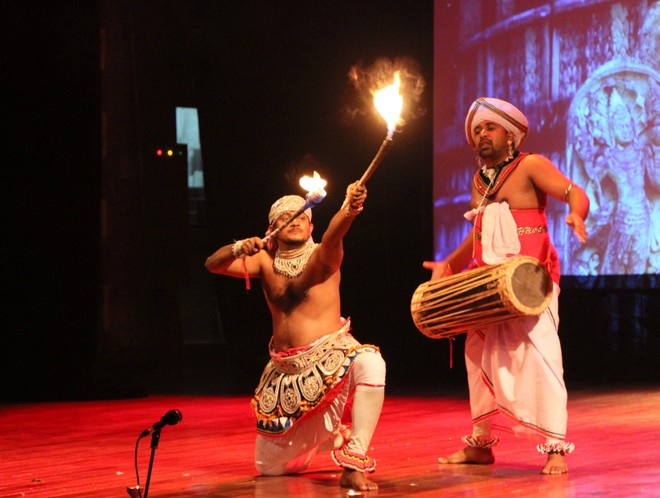 Xem điệu múa chỉ dành cho đàn ông ở Sri Lanka ảnh 6