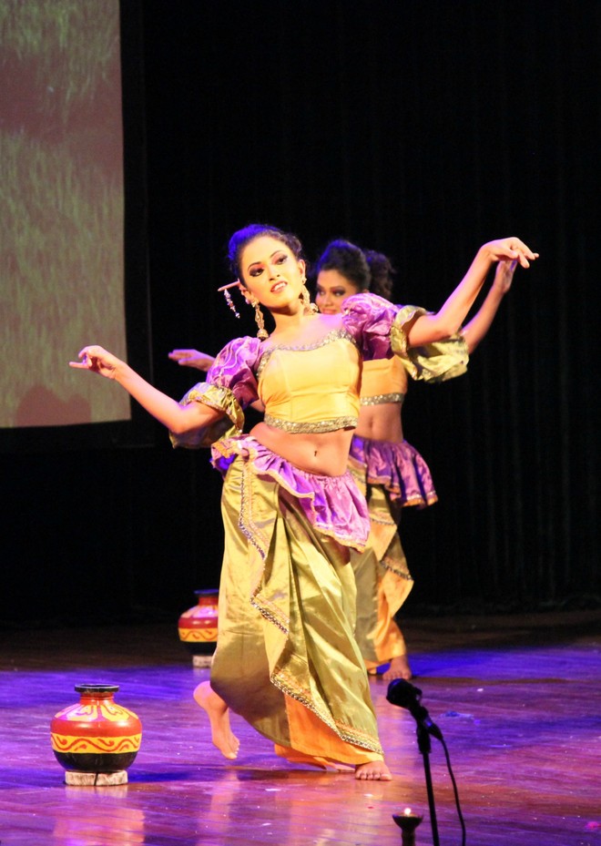Xem điệu múa chỉ dành cho đàn ông ở Sri Lanka ảnh 8