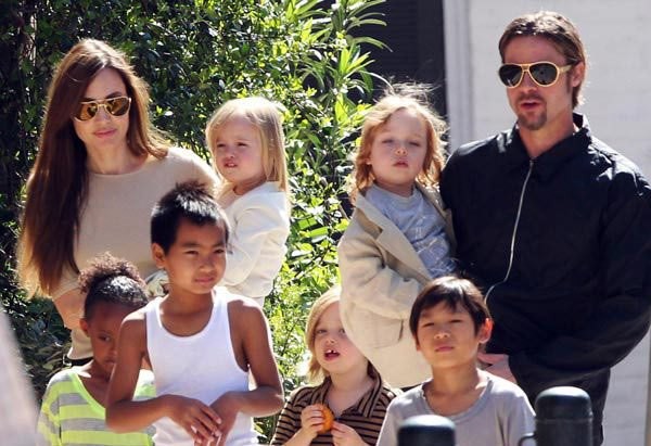 Chia tay Angelina Jolie, Brad Pitt lại nhắn tin cho vợ cũ ảnh 3