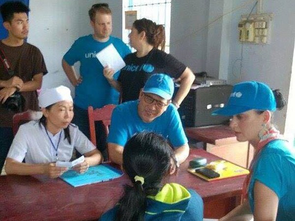 Ca sĩ Katy Perry đến Việt Nam làm từ thiện ảnh 1