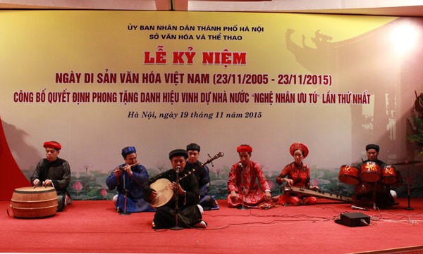 Kỷ niệm Ngày Di sản văn hóa Việt Nam và lễ phong tặng "nghệ nhân ưu tú" ảnh 1
