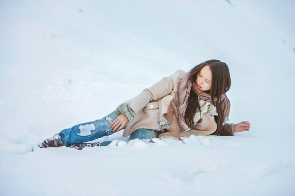 Top 5 Hoa hậu Ngọc Anh vật lộn trong tuyết lạnh ảnh 2