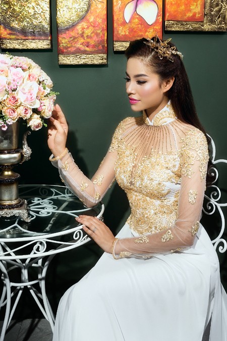 Á hậu Phạm Hương tự tin chinh phục danh hiệu Hoa hậu Hoàn vũ Việt Nam 2015 ảnh 4