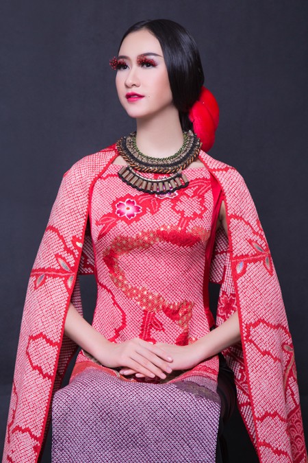 NTK Võ Việt Chung "tung" 3 bộ sưu tập trong Fashion show tại Mũi Né ảnh 5