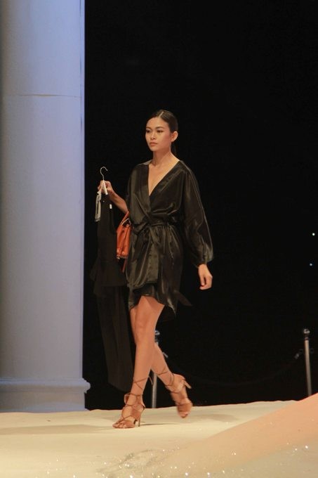 Dàn mẫu Next Top Model "độc chiếm" sàn diễn thời trang tại Hà Nội ảnh 5
