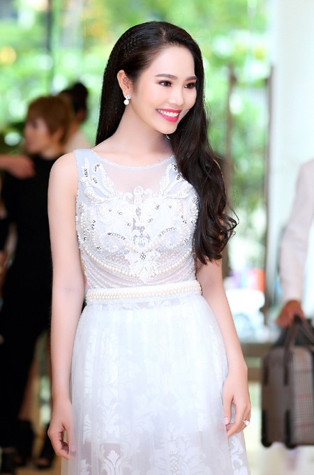 Người đẹp Áo dài Dương Kim Ánh sẽ "chinh phục" Hoa hậu Việt Nam 2016 ảnh 4