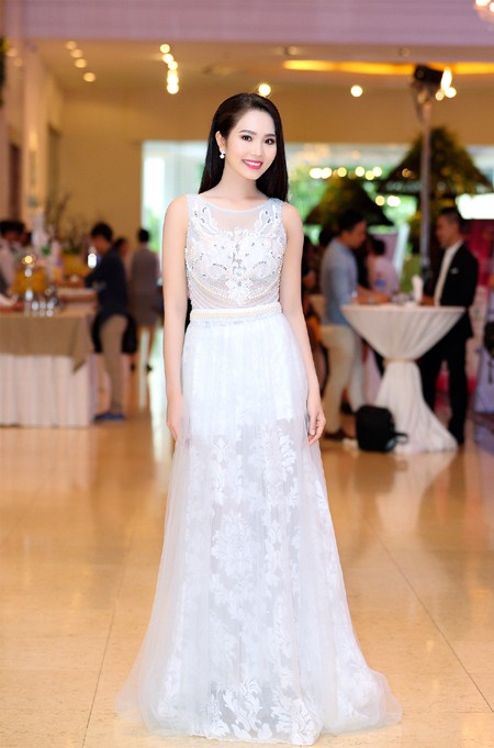 Người đẹp Áo dài Dương Kim Ánh sẽ "chinh phục" Hoa hậu Việt Nam 2016 ảnh 3