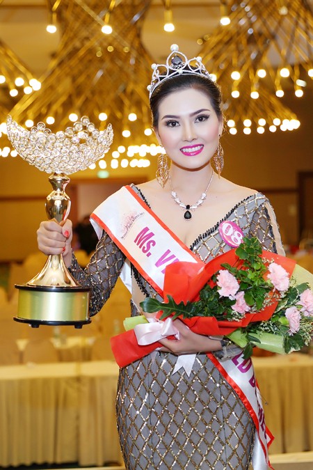 Người đẹp Kim Thoa đăng quang Hoa hậu Doanh nhân thế giới người Việt ảnh 4