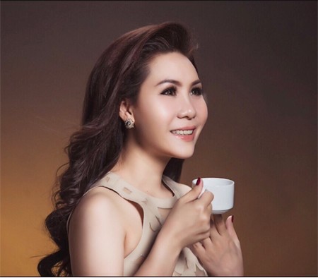 Nữ hoàng Doanh nhân Kim Chi khoe vẻ đẹp mặn mà đầy quyến rũ ảnh 3