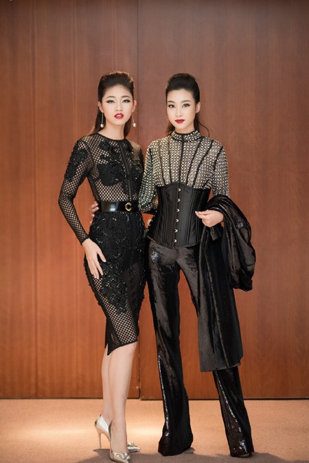 Choáng ngợp với phong cách thời trang ấn tượng của Hoa hậu Mỹ Linh tại VIFW 2016 ảnh 2