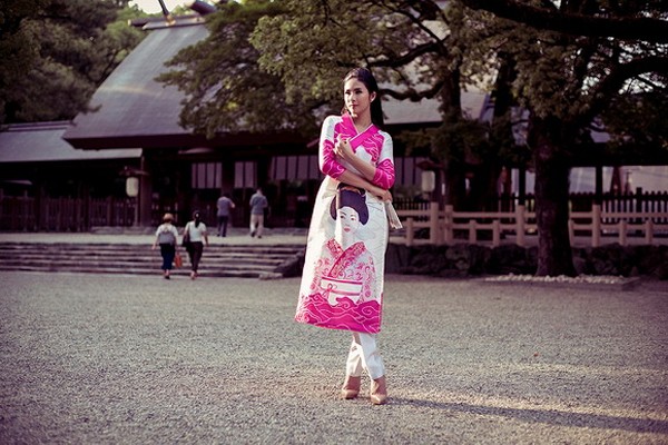 Hoa hậu Ngọc Hân khoe sắc với áo dài ở Nhật Bản ảnh 5