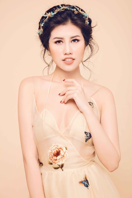 Nhan sắc mê hoặc của Top 9 Hoa hậu Du lịch quốc tế Emily Hồng Nhung ảnh 6