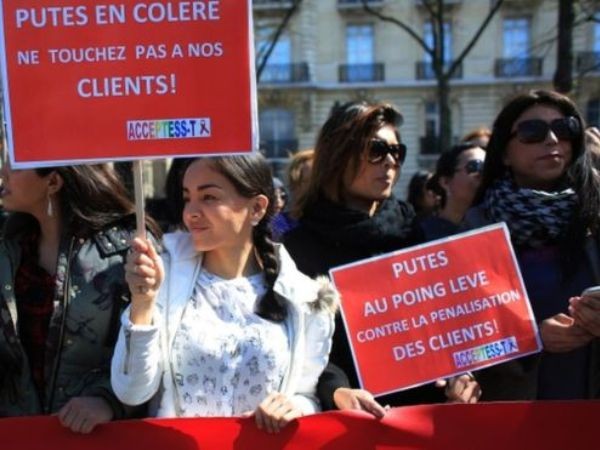 Pháp ra luật cấm đổi tiền lấy... sex, nhiều gái mại dâm phản đối ảnh 1
