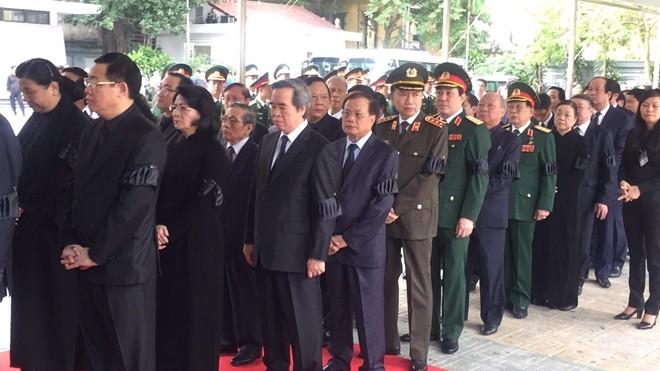 Xúc động lễ viếng Chủ tịch nước Trần Đại Quang ảnh 35