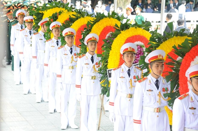 Xúc động lễ viếng Chủ tịch nước Trần Đại Quang ảnh 13