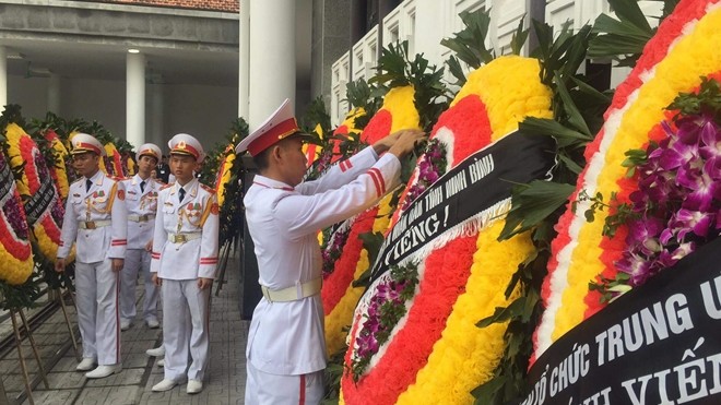 Xúc động lễ viếng Chủ tịch nước Trần Đại Quang ảnh 42