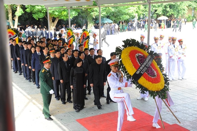 Xúc động lễ viếng Chủ tịch nước Trần Đại Quang ảnh 14
