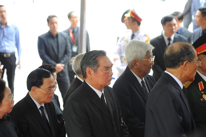 Xúc động lễ viếng Chủ tịch nước Trần Đại Quang ảnh 34