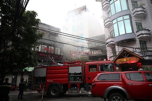 Giám đốc CATP Hà Nội gửi thư khen các đơn vị kịp thời cứu nhiều người trong vụ cháy sáng 17-6 ảnh 2