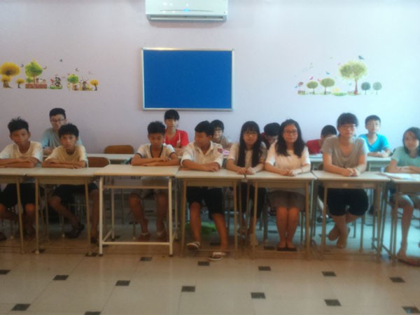 Một buổi tại lớp học tiếng Anh miễn phí của “thầy giáo” Đỗ Nhật Nam ảnh 3