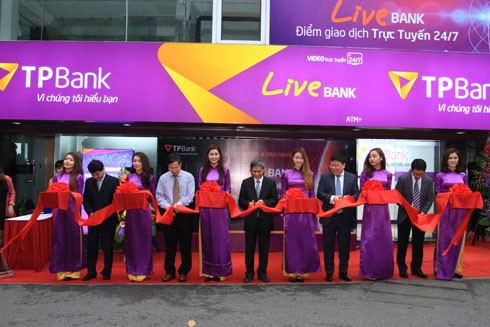 Ngân hàng tự động Live Bank lần đầu tiên có mặt tại Việt Nam ảnh 1