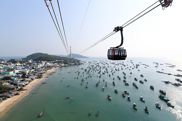Hàng nghìn du khách muốn đến Nam đảo Ngọc trải nghiệm cáp treo Hòn Thơm dài nhất thế giới