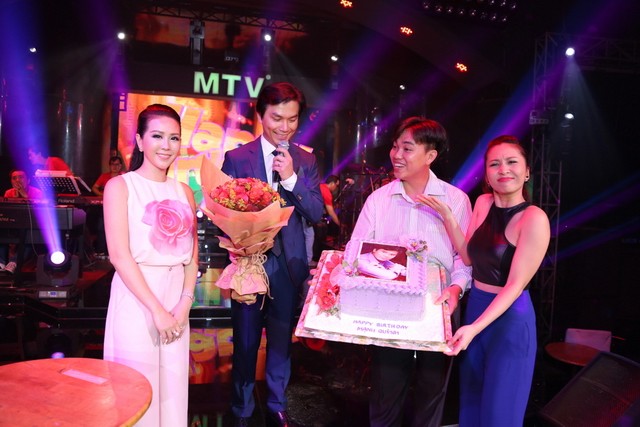 Hoa hậu Thu Hoài bí mật tổ chức sinh nhật cho nam ca sĩ Mạnh Quỳnh ảnh 2